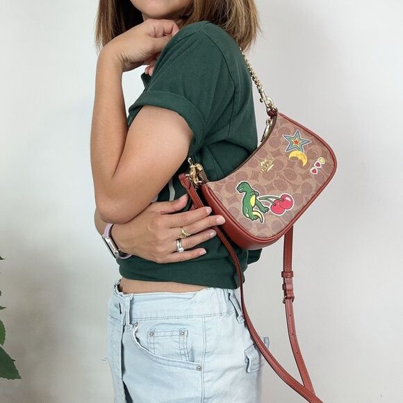 NWT Coach Teri Mini Crossbody‎ Bag In Signature Canvas With Sticker Print - Picture 1 of 10